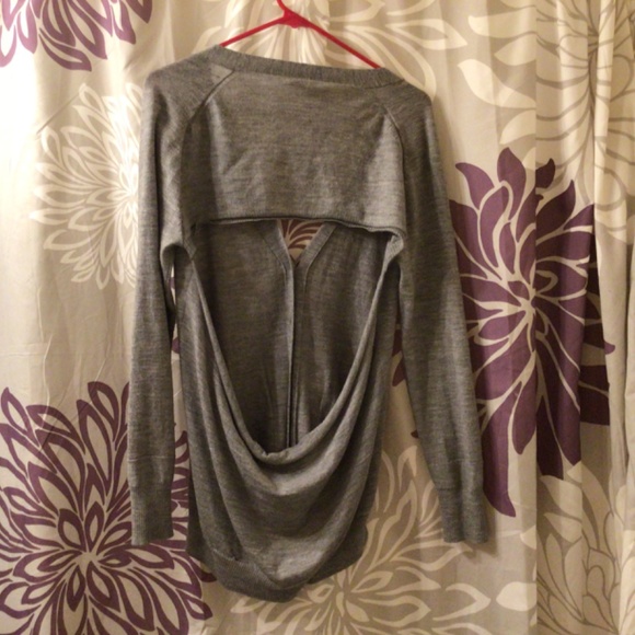 Unconditional London sweater merino wool,  women good condition size medium guc - Picture 5 of 5